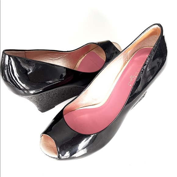 LILLY PULITZER RESORT CHIC BLACK GLITTER WEDGE - Picture 2 of 9